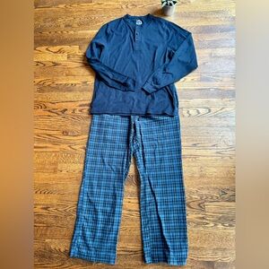 NWT Men’s Dockers Pajamas Set: Blue Top & Plaid Bottoms. Size: Large